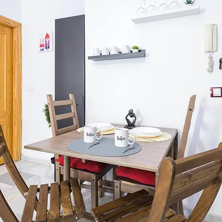 Apartamento Wintowinrentals Coqueto En El Centro De